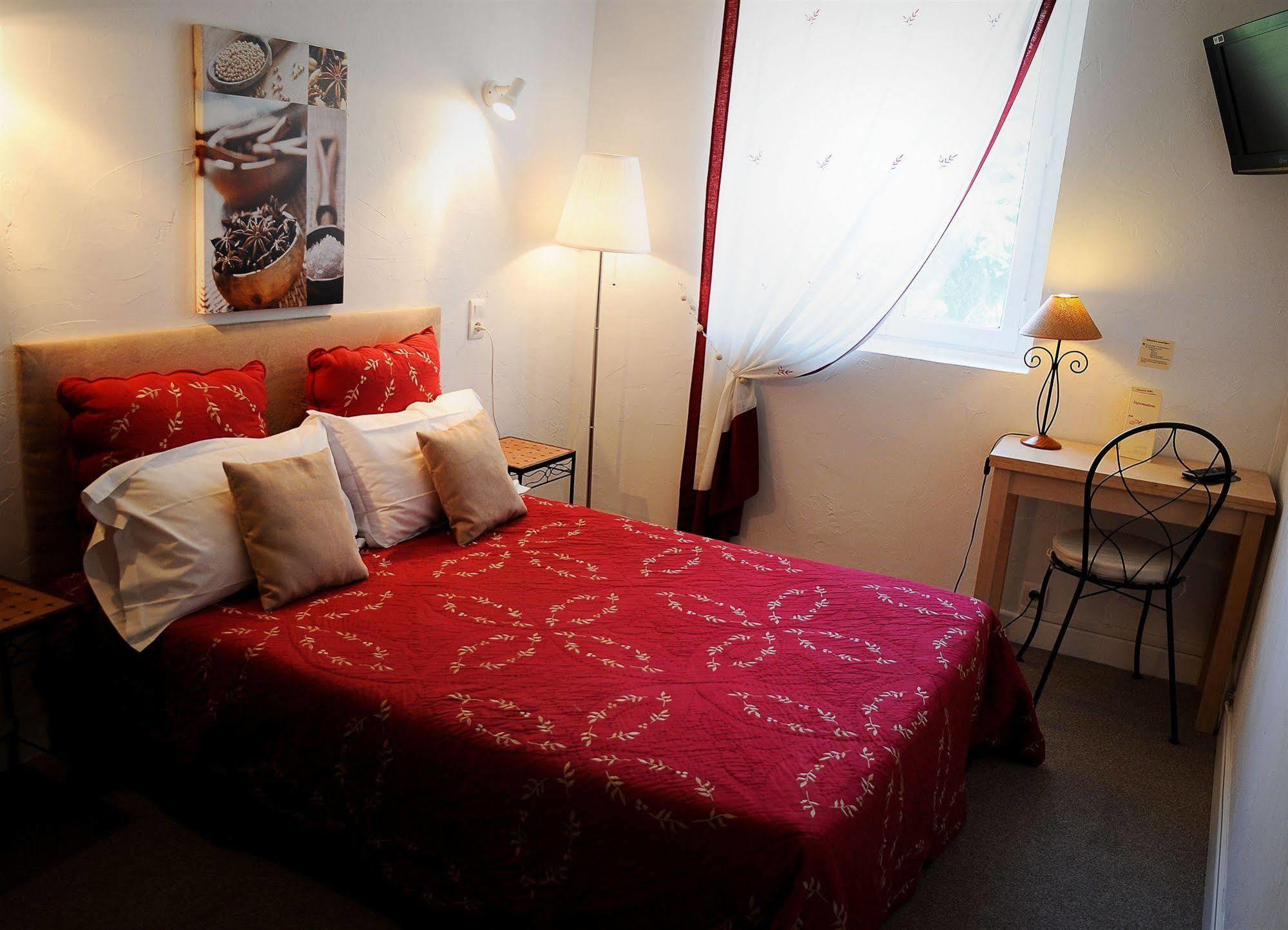 Logis Hotel Orly อาเลส ภายนอก รูปภาพ