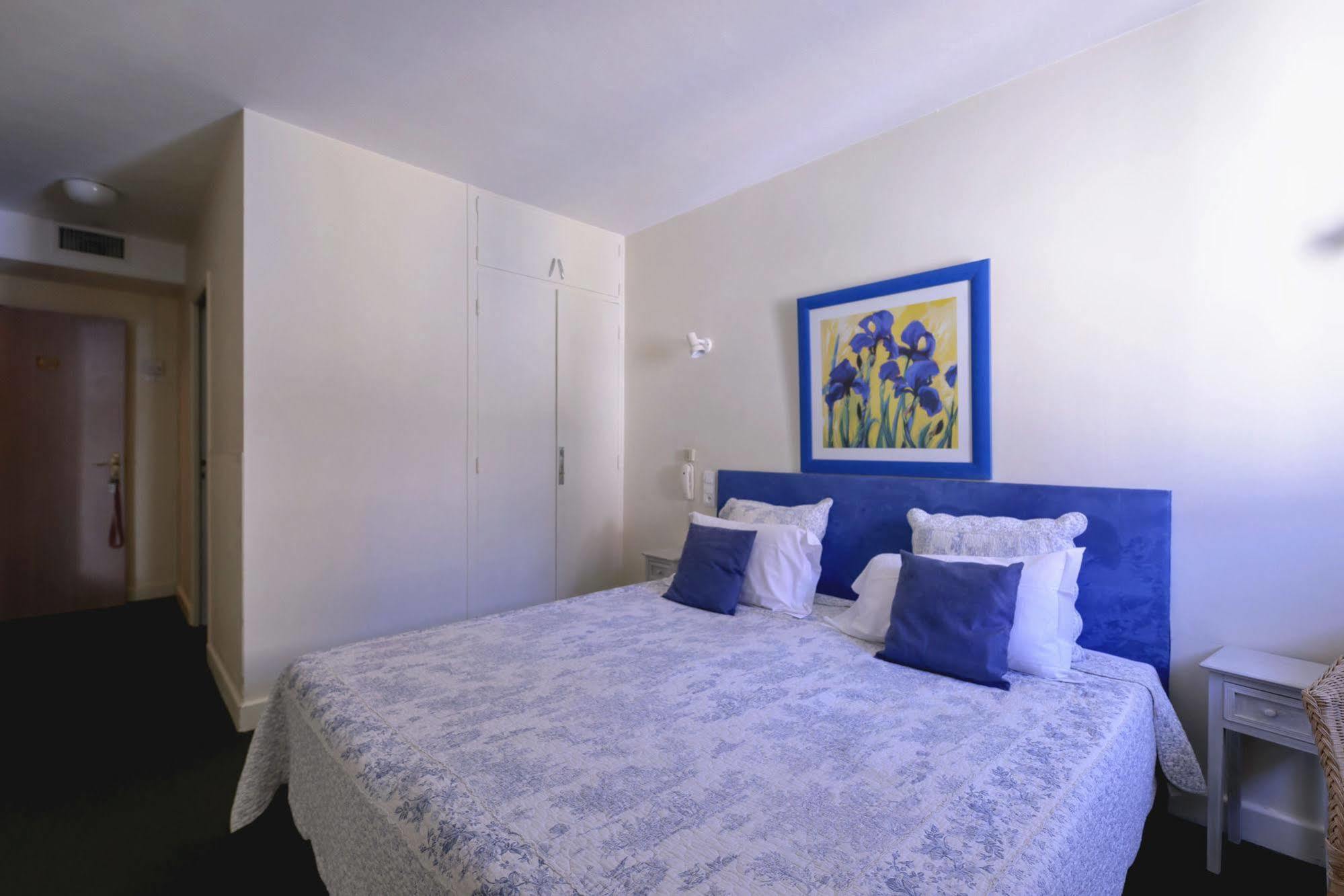 Logis Hotel Orly อาเลส ภายนอก รูปภาพ