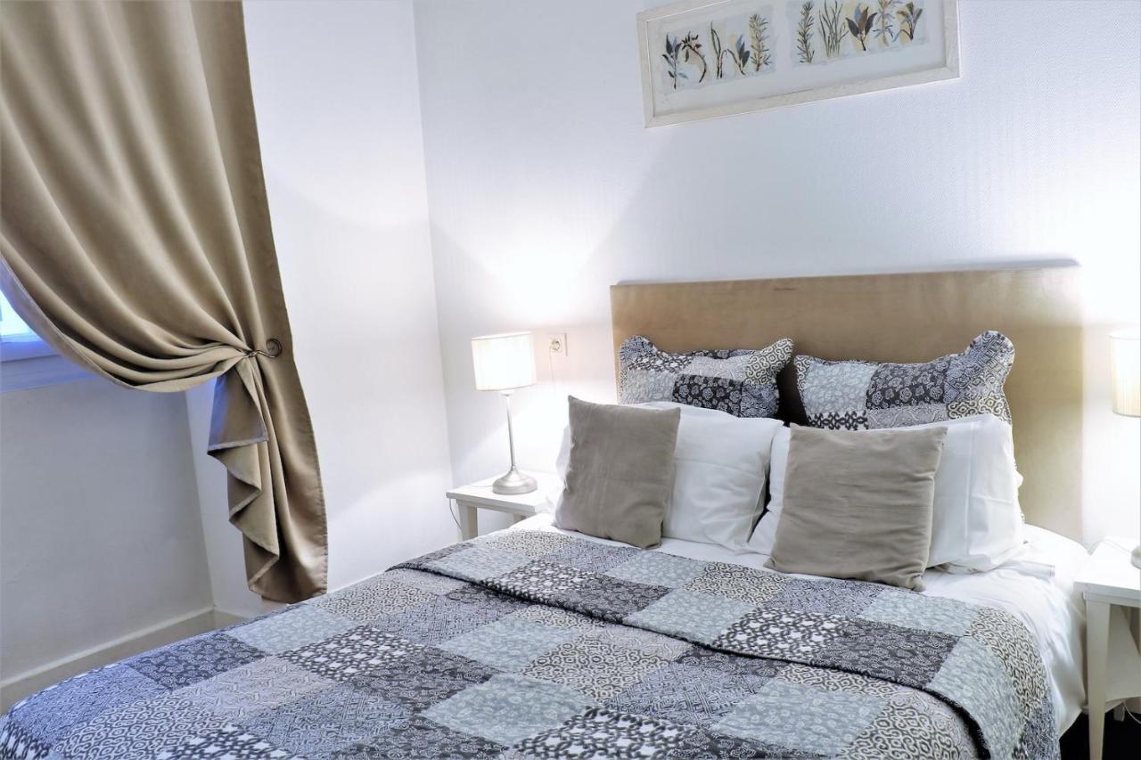 Logis Hotel Orly อาเลส ภายนอก รูปภาพ